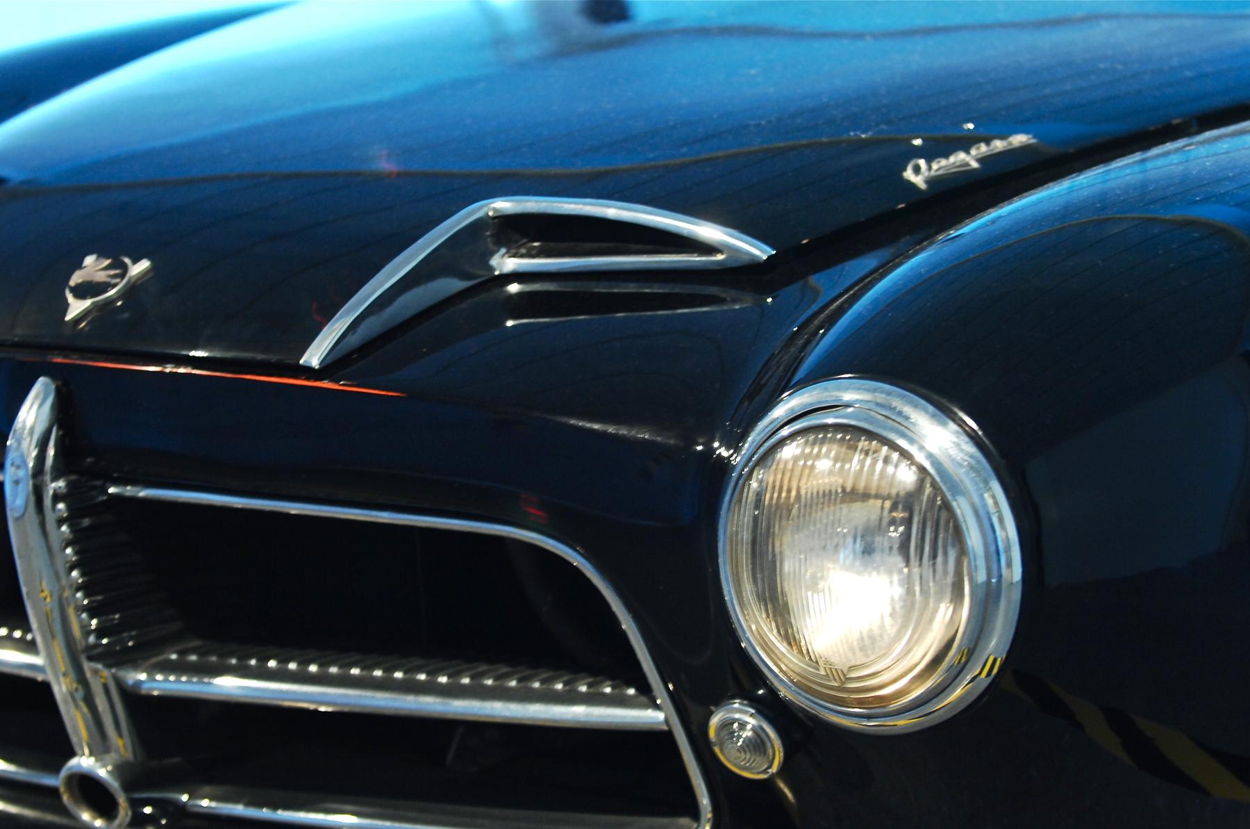 a black car with a white stripe - File:Pegaso Z 1028 (Spain 1953) (5050145409).jpg